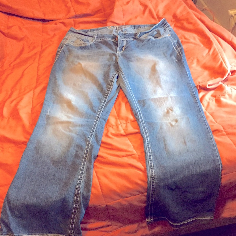 Wallflower jeans